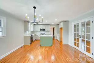 110 Scottsmoor Dr, Charlotte, NC 28214 - Photo 9