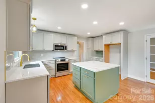 110 Scottsmoor Dr, Charlotte, NC 28214 - Photo 7