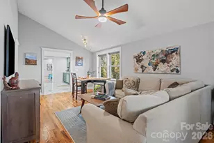 32 Youngs Cove Rd, Candler, NC 28715 - Photo 5