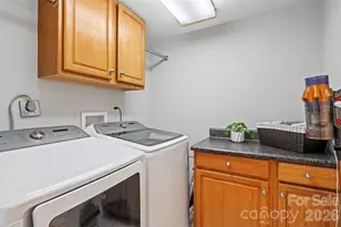 32 Youngs Cove Rd, Candler, NC 28715 - Photo 19