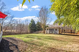 32 Youngs Cove Rd, Candler, NC 28715 - Photo 27