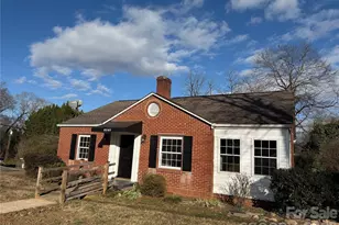 1474 12th St Dr NW, Hickory, NC 28601 - Photo 3