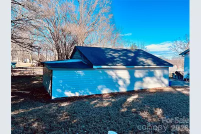 506 E Washington Avenue, Bessemer City, NC 28016 - Photo 11