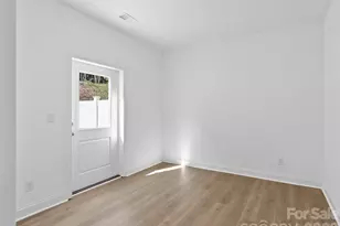 184 Cherry Spgs Ln, Asheville, NC 28804 - Photo 7