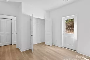 184 Cherry Spgs Ln, Asheville, NC 28804 - Photo 5