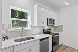 184 Cherry Spgs Ln, Asheville, NC 28804 - Photo 11