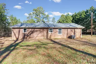 3113 Sandie Dr, Shelby, NC 28150 - Photo 3