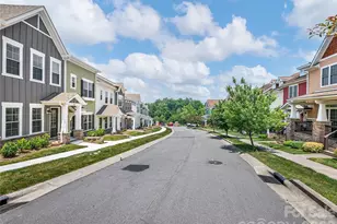 129 Cherry Spgs Ln, Asheville, NC 28804 - Photo 3