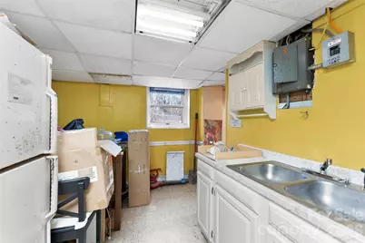 1001 Crestmere Street, Charlotte, NC 28208 - Photo 27