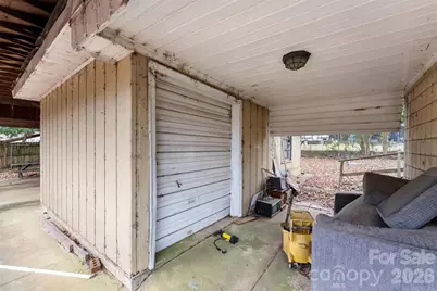 1001 Crestmere Street, Charlotte, NC 28208 - Photo 33