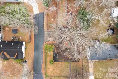 1001 Crestmere Street, Charlotte, NC 28208 - Photo 9