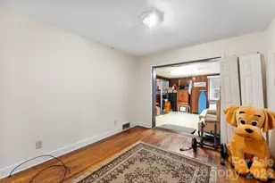 1001 Crestmere St, Charlotte, NC 28208 - Photo 23