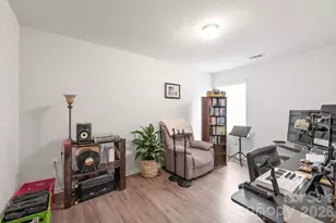 8920 Red Clay Ln, Charlotte, NC 28269 - Photo 19