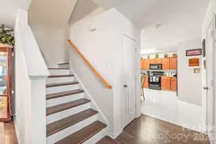 8920 Red Clay Ln, Charlotte, NC 28269 - Photo 9