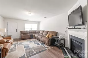 8920 Red Clay Ln, Charlotte, NC 28269 - Photo 5