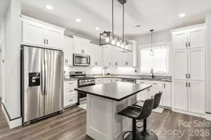 4555 Bristol Dr, Morganton, NC 28655 - Photo 3