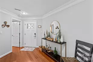 18789 Vineyard Point Ln, Cornelius, NC 28031 - Photo 3