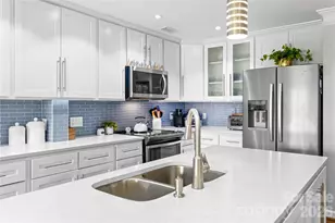 18789 Vineyard Point Ln, Cornelius, NC 28031 - Photo 5