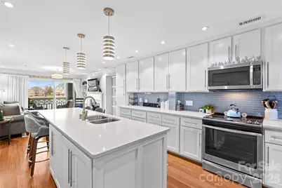 18789 Vineyard Point Lane, Cornelius, NC 28031 - Photo 5