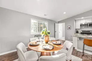 6223 Judas Tree Ln, Charlotte, NC 28227 - Photo 5