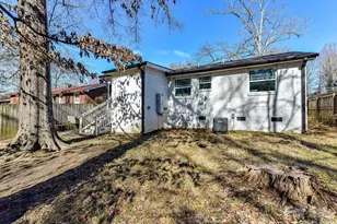 1800 Finchley Dr, Charlotte, NC 28215 - Photo 19