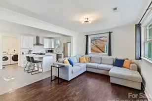 1800 Finchley Dr, Charlotte, NC 28215 - Photo 3