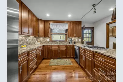 114 Kenwood Drive, Hendersonville, NC 28739 - Photo 15