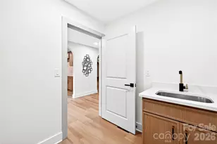 2011 E Barden Rd, Charlotte, NC 28226 - Photo 25