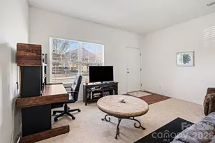 12728 Livengood Ln, Charlotte, NC 28269 - Photo 5