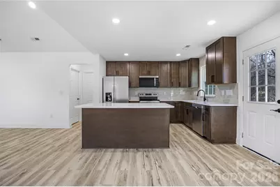 414 E Broad Street, East Spencer, NC 28144 - Photo 5