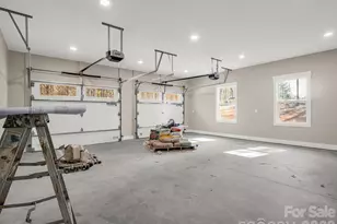 1057 Hawksbill Dr, Morganton, NC 28655 - Photo 27