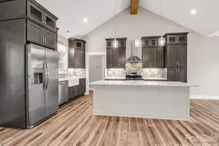 1057 Hawksbill Dr, Morganton, NC 28655 - Photo 15