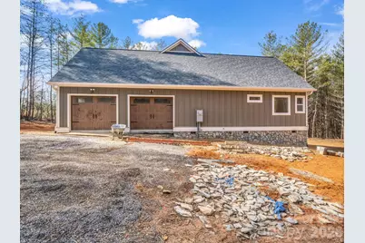 1057 Hawksbill Drive, Morganton, NC 28655 - Photo 5