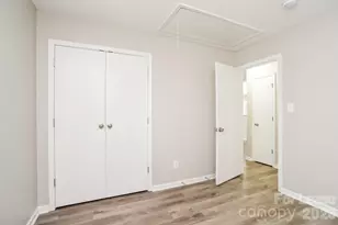 10511 Katie Creek Ct, Charlotte, NC 28213 - Photo 11