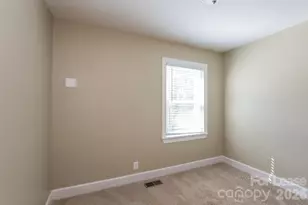 928 Holland Ave, Charlotte, NC 28206 - Photo 9