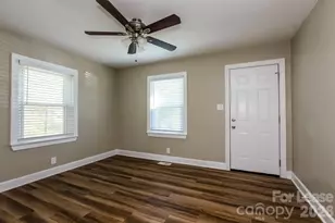 928 Holland Ave, Charlotte, NC 28206 - Photo 1