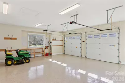 383 Ridgeview Hill Drive, Hendersonville, NC 28791 - Photo 25