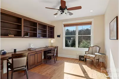 383 Ridgeview Hill Drive, Hendersonville, NC 28791 - Photo 23