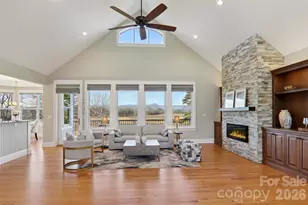 383 Ridgeview Hill Dr, Hendersonville, NC 28791 - Photo 7