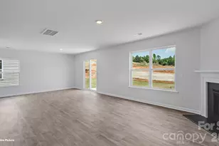 643 13th Ave Dr NE, Hickory, NC 28601 - Photo 9