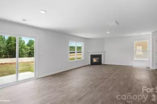 643 13th Ave Dr NE, Hickory, NC 28601 - Photo 11