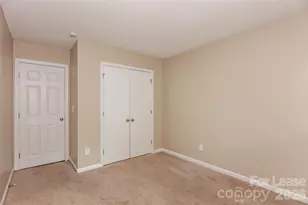 8625 Flowers Ct, Charlotte, NC 28215 - Photo 11