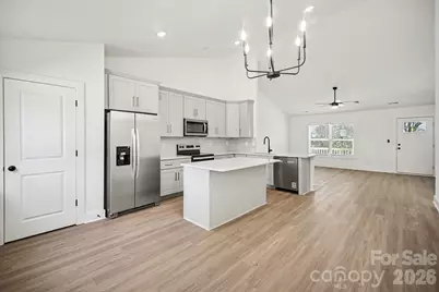 2025 Picnic Drive, Newton, NC 28658 - Photo 7