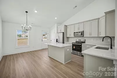 2025 Picnic Drive, Newton, NC 28658 - Photo 5