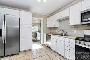 4411 Murrayhill Rd, Charlotte, NC 28209 - Photo 9