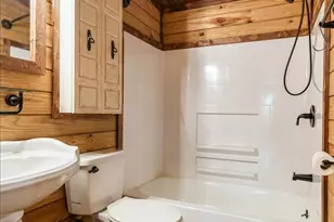 1050 Wyatt Town Rd, Burnsville, NC 28714 - Photo 13