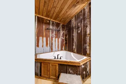 1050 Wyatt Town Road, Burnsville, NC 28714 - Photo 17