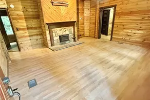 1050 Wyatt Town Rd, Burnsville, NC 28714 - Photo 5