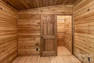 1050 Wyatt Town Rd, Burnsville, NC 28714 - Photo 25