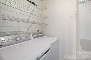 3015 Summercroft Ln, Charlotte, NC 28269 - Photo 19